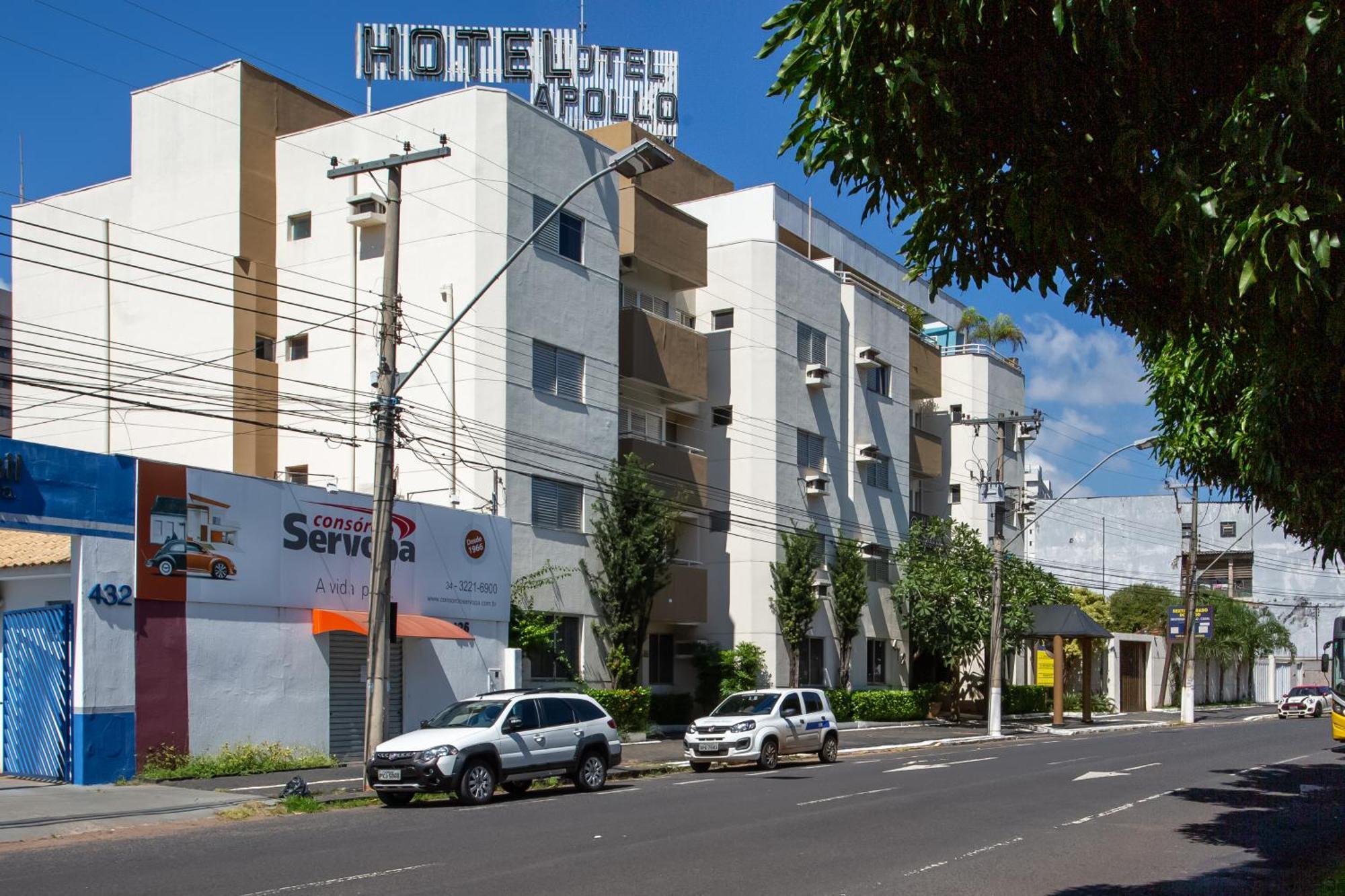 Apollo Hotel 3*